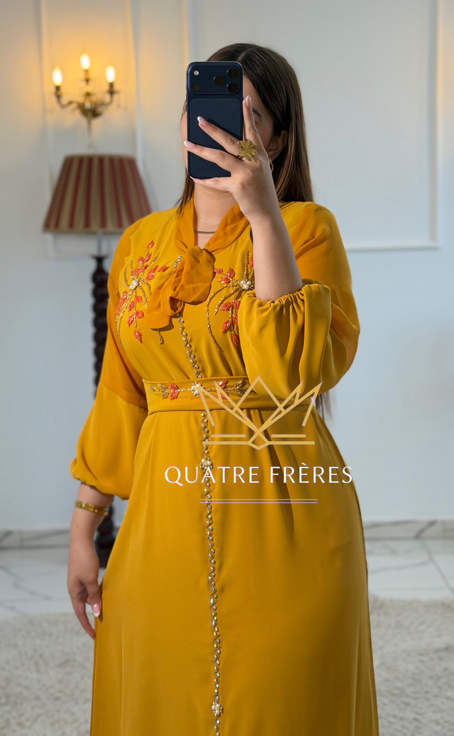 robe EMMA